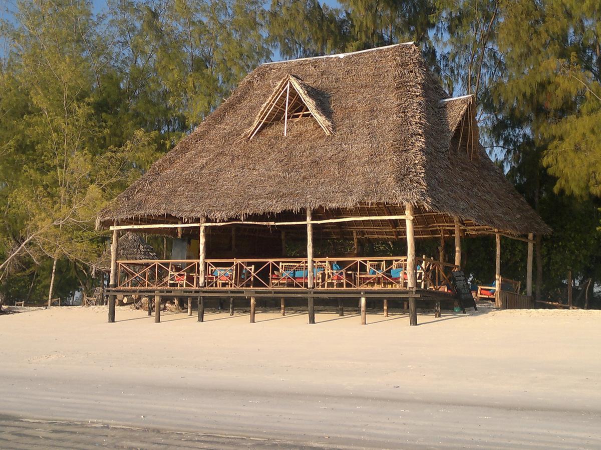 เดมบีชลอดจ์ Hotel ปาเยอ ภายนอก รูปภาพ