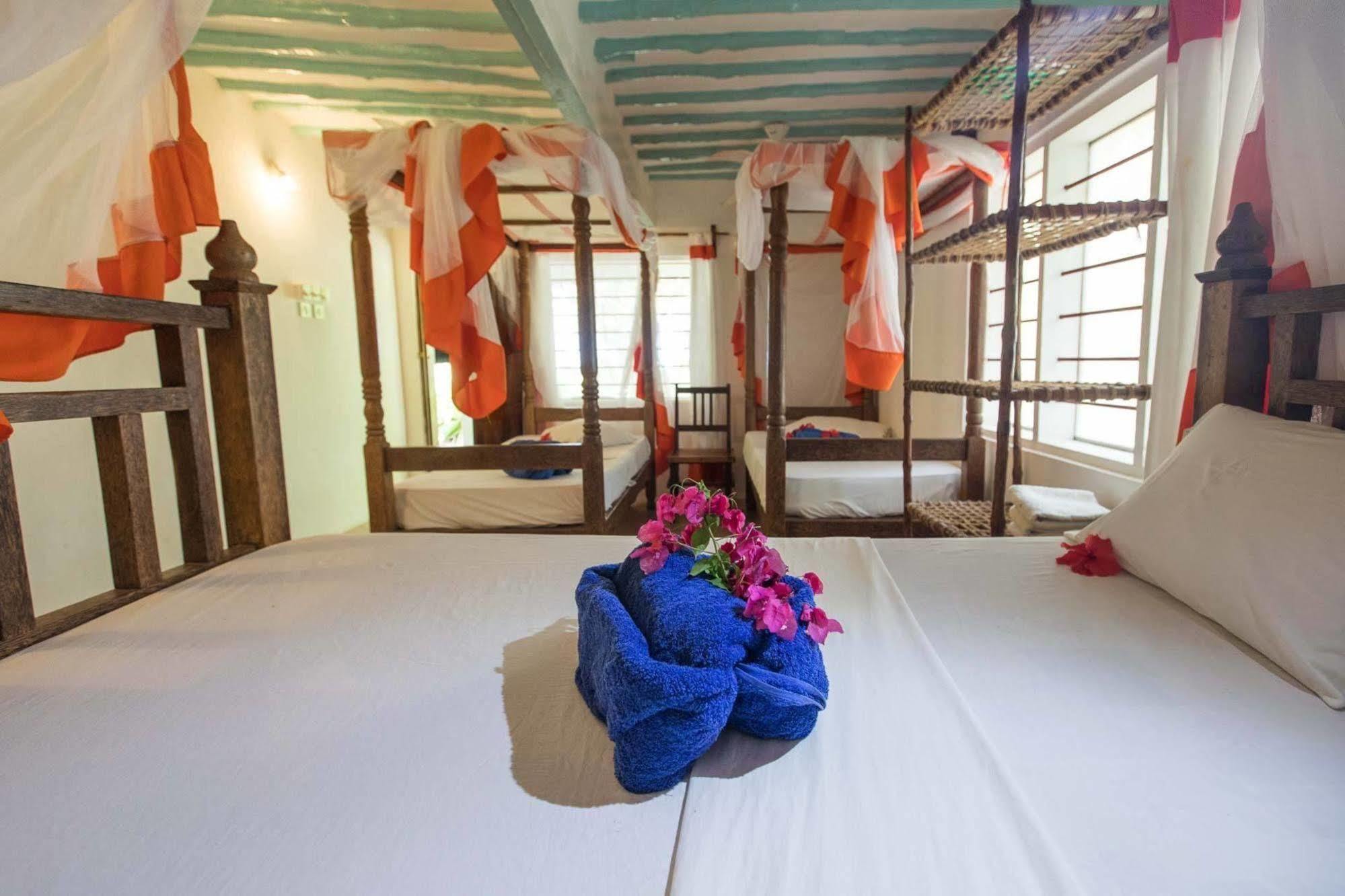 เดมบีชลอดจ์ Hotel ปาเยอ ภายนอก รูปภาพ
